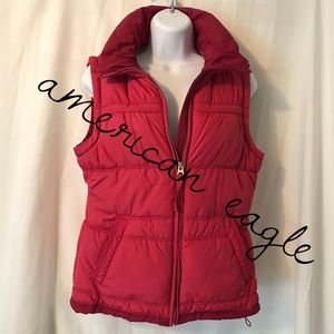 American Eagle Cranberry Red Puffer Vest w Pockets